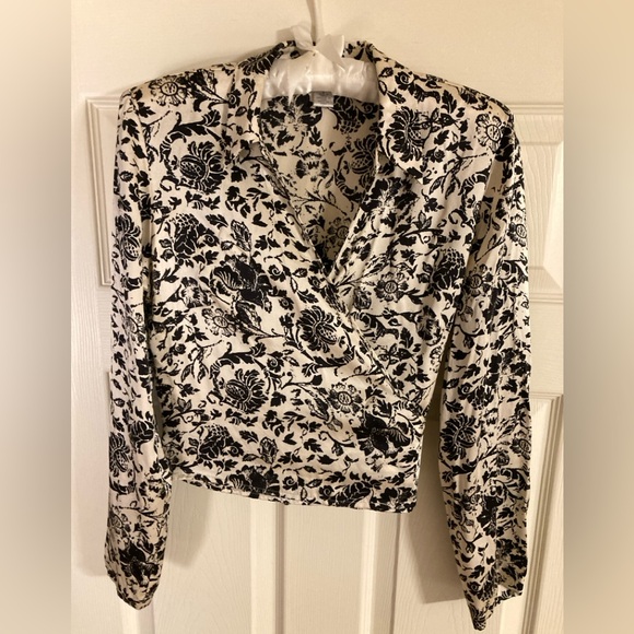 Vintage Silk Floral Wrap Blouse Petite Sophisticate Sz 6P - Picture 1 of 11